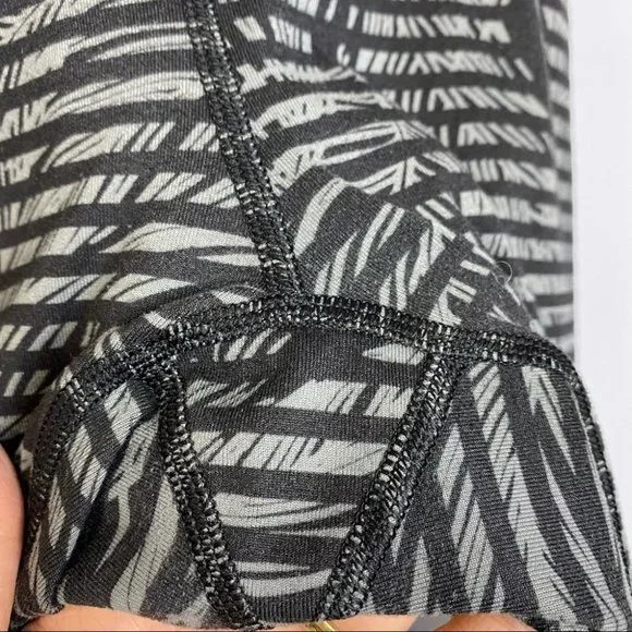 Lululemon Wunder Under Feather Print Crop Leggings - Picture 9 of 9